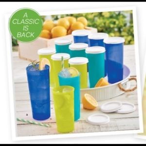 Tupperware 12 pc Tumblers Bouquet